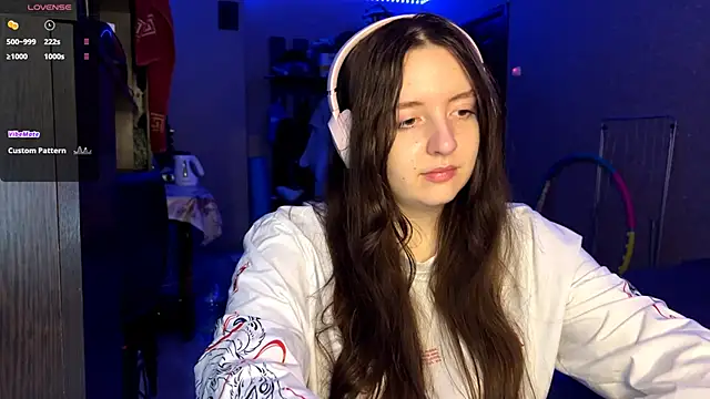 LauretteRagar online show from 11.03.25