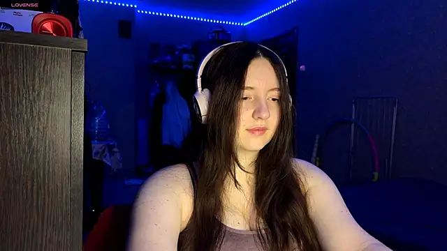 LauretteRagar online show from 11.17.25