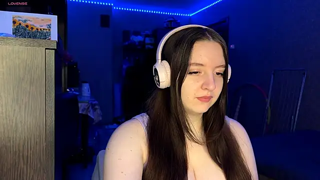 LauretteRagar online show from 12.05.25