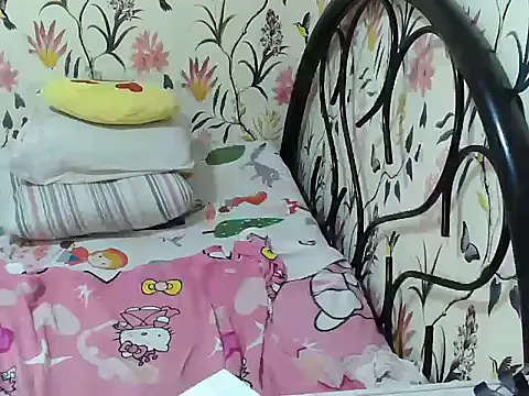 Snapshot of Fantasy_Hugetits31 chatting on 12.16.25 Fantasy Hugetits31 online show from 12.16.25