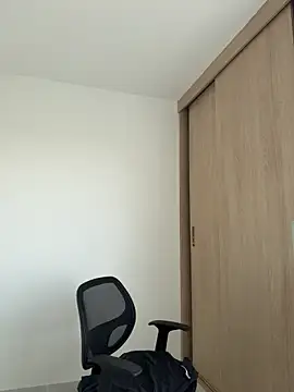 LauraCatalina online show from 10.24.25