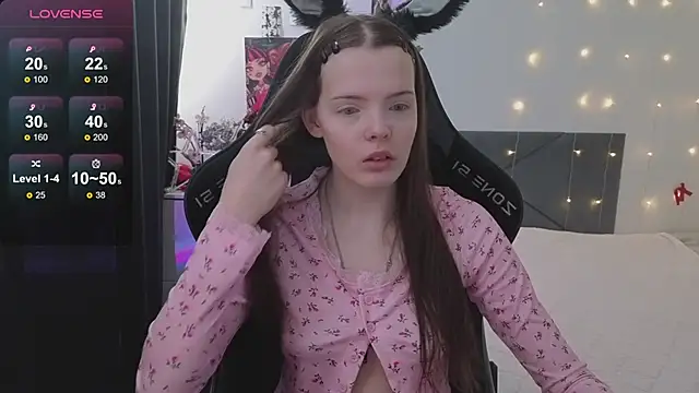 Luna Navy online show from 02.11.26