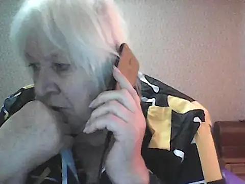 Alexia64231 online show from 10.14.25