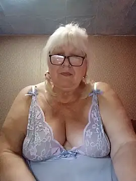 Snapshot of Alexia64231 chatting on 07.17.26 Alexia64231 online show from 07.17.26