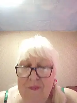 Snapshot of Alexia64231 chatting on 07.17.26 Alexia64231 online show from 07.17.26