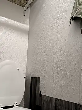 Julians26ne online show from 03.13.26