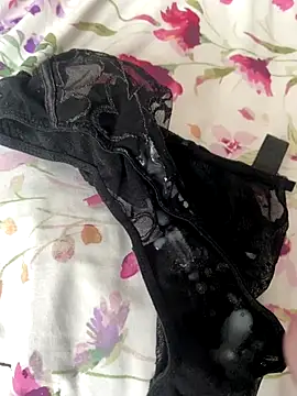 Snapshot of RichyO1977 chatting on 10.16.25 RichyO1977 online show from 10.16.25