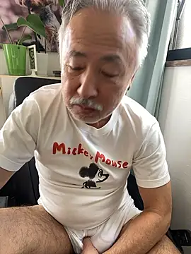 Snapshot of gholly2007 chatting on 10.06.25 gholly2007 online show from 10.06.25