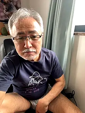 Snapshot of gholly2007 chatting on 10.23.25 gholly2007 online show from 10.23.25