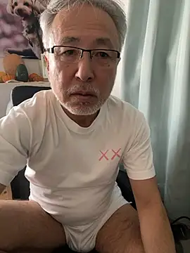 Snapshot of gholly2007 chatting on 11.19.25 gholly2007 online show from 11.19.25