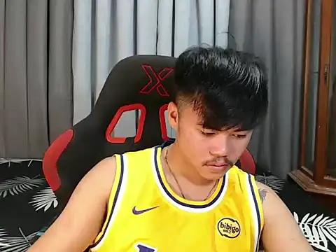 hot emman online show from 10.07.25