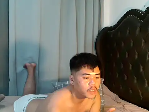 hot emman online show from 07.24.26