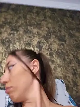 Snapshot of Virgin_Pussy_Horny chatting on 09.19.25 Virgin Pussy Horny online show from 09.19.25