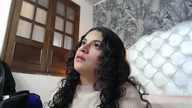 RylieRoss online show from 10.16.25