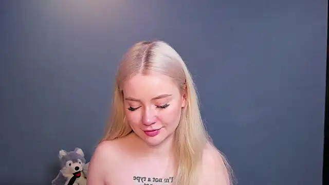 Lillie Berry online show from 04.14.26