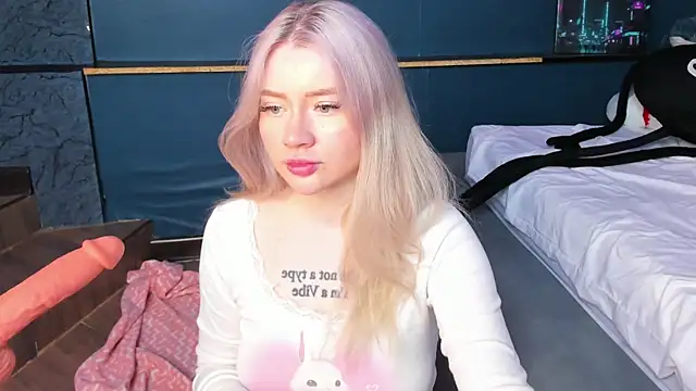 Lillie Berry online show from 04.20.26