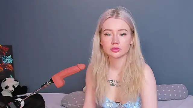 Lillie Berry online show from 04.22.26