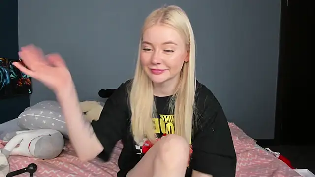 Lillie Berry online show from 06.02.26