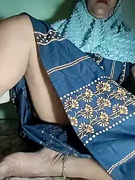 Hotty-Monaa online show from 10.14.25