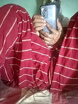 Hotty-Monaa online show from 10.17.25