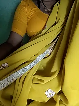 Hotty-Monaa online show from 10.19.25