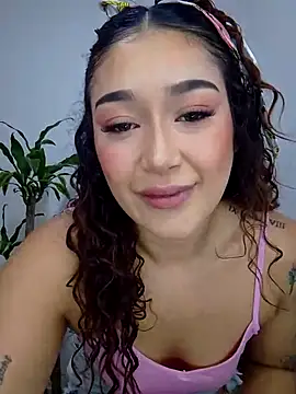 Snapshot of LilithAmber11 chatting on 09.20.25 LilithAmber11 online show from 09.20.25