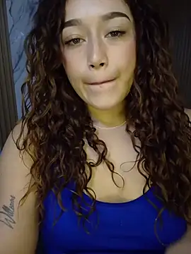 Snapshot of LilithAmber11 chatting on 12.05.25 LilithAmber11 online show from 12.05.25