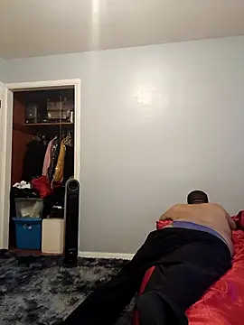 Snapshot of funandfreakyguy_97 chatting on 09.11.25 funandfreakyguy 97 online show from 09.11.25