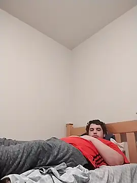 Snapshot of Breyyyyyyyy chatting on 10.26.25 Breyyyyyyyy online show from 10.26.25