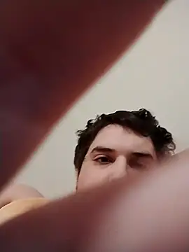 Snapshot of Breyyyyyyyy chatting on 10.27.25 Breyyyyyyyy online show from 10.27.25