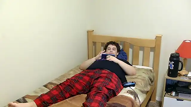 Snapshot of Breyyyyyyyy chatting on 11.06.25 Breyyyyyyyy online show from 11.06.25