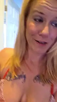 Snapshot of RhondaRump chatting on 07.16.26 RhondaRump online show from 07.16.26