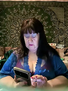 CrystalLime6411 online show from 04.18.26