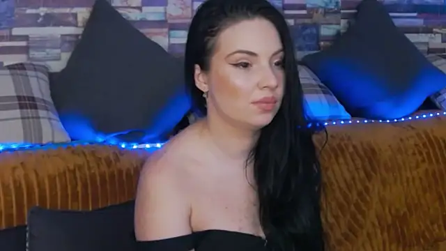 GrayLunna online show from 11.19.25