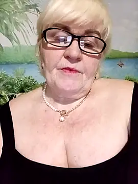 Snapshot of VioletSweet5566 chatting on 05.29.26 VioletSweet5566 online show from 05.29.26