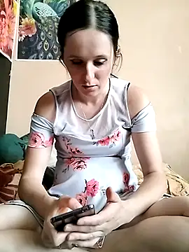 Snapshot of HardCouple33 chatting on 05.24.26 HardCouple33 online show from 05.24.26