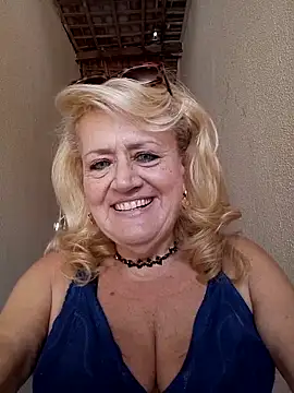 Snapshot of Belladama61 chatting on 09.09.25 Belladama61 online show from 09.09.25