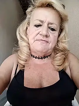 Snapshot of Belladama61 chatting on 09.21.25 Belladama61 online show from 09.21.25