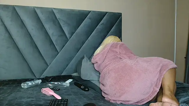 ThickTemptress18 online show from 05.12.26