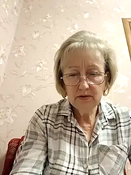 AlikaSwan5821 online show from 11.22.25