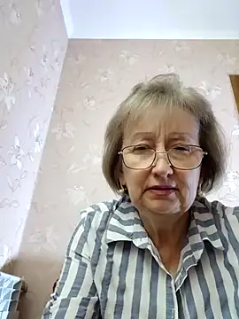 AlikaSwan5821 online show from 11.30.25