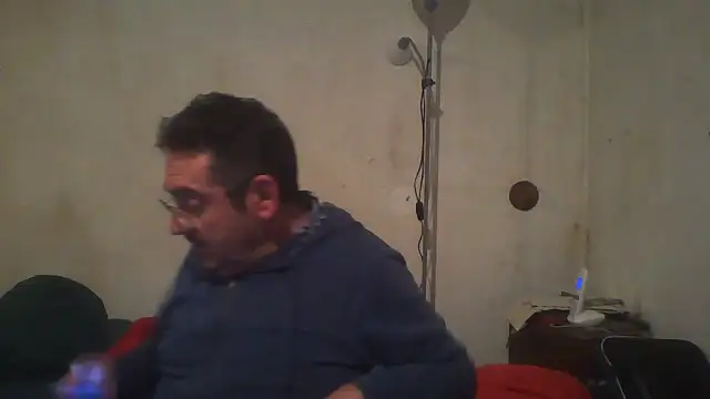 Snapshot of Jouons-ensembles2 chatting on 11.29.25 Jouons-ensembles2 online show from 11.29.25