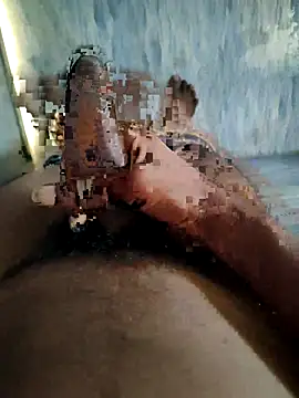 Snapshot of sexy_boy_47 chatting on 12.14.25 sexy boy 47 online show from 12.14.25