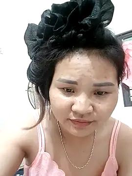 Snapshot of Heulwen-22 chatting on 09.14.25 Heulwen-22 online show from 09.14.25