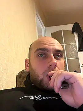 LuckyGirlfriends online show from 10.29.25