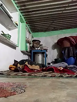 MISS LOVE 001 online show from 01.15.26