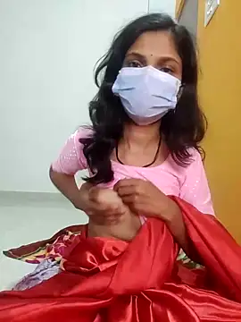 Shivani2002 online show from 11.19.25