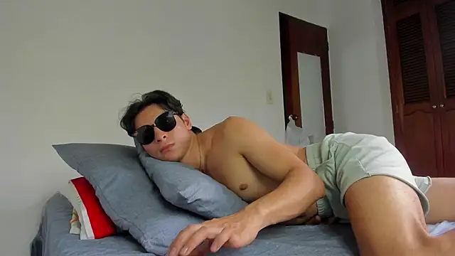 AlexanderHall online show from 12.13.25