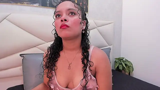 ValeriaJulio  online show from 01.17.26