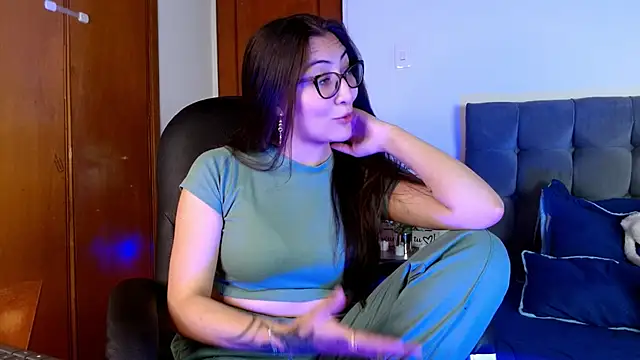 Liana 99 online show from 09.17.25